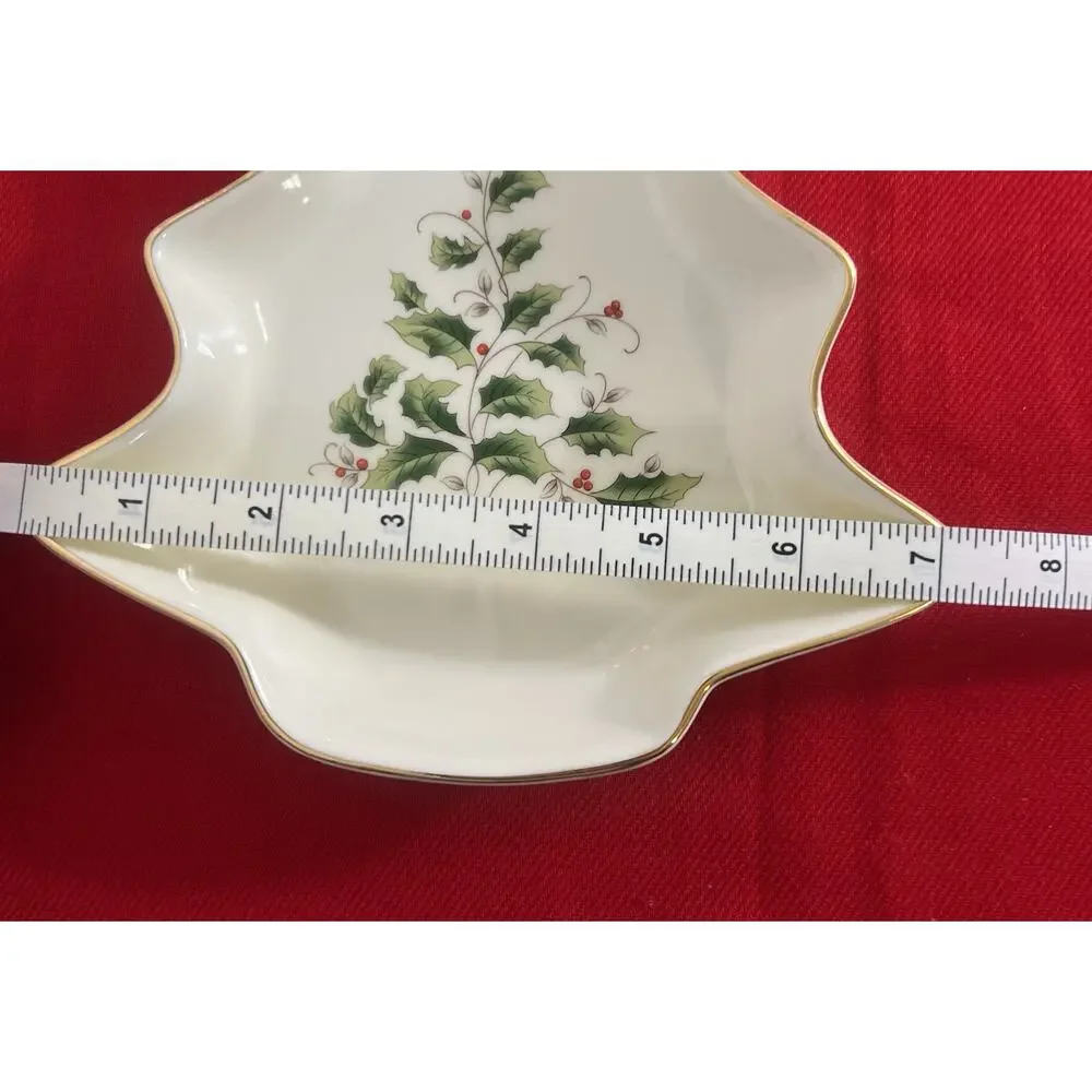 Home for the Holidays  Tree‎ Candy Dish Ivory w/ Gold  Christmas Tree Shape 2003